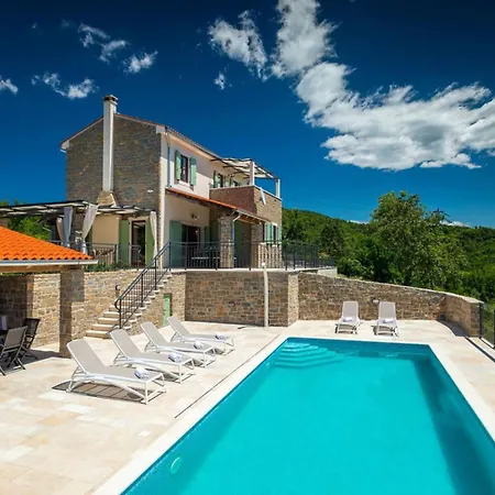 빌라 Authentic Bani - Four Bedroom With Pool 리바데