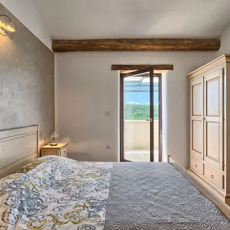 Authentic Bani - Four Bedroom With Pool Villa