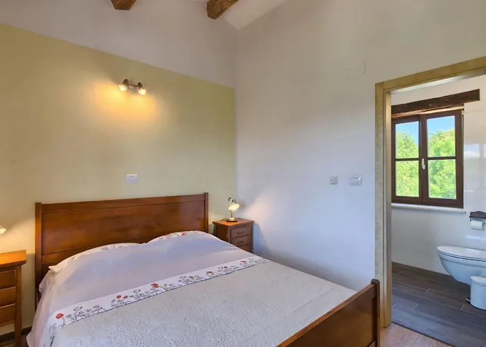 Authentic Bani - Four Bedroom With Pool Livade