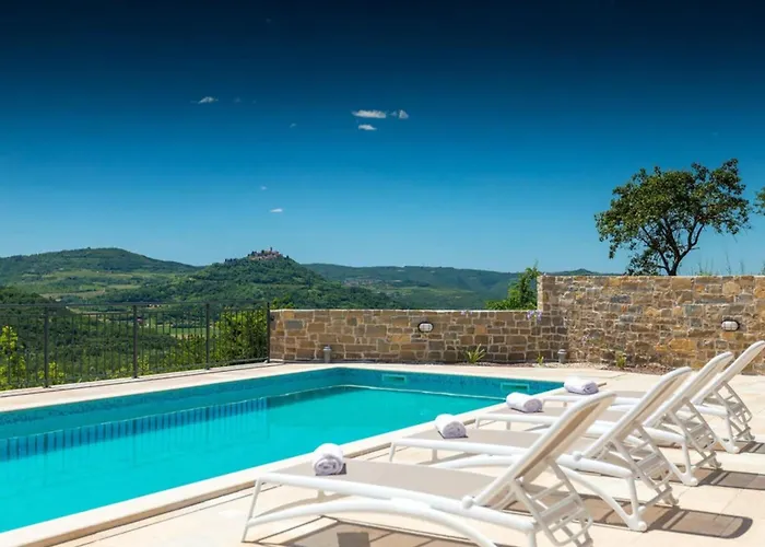 Authentic Bani - Four Bedroom With Pool Vila