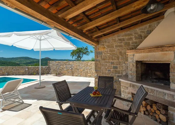 Authentic Bani - Four Bedroom With Pool *