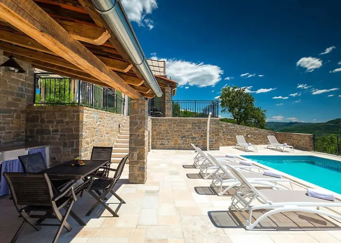 Authentic Bani - Four Bedroom With Pool Livade
