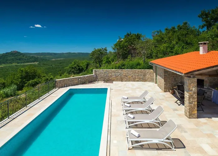 Vila Authentic Bani - Four Bedroom With Pool *